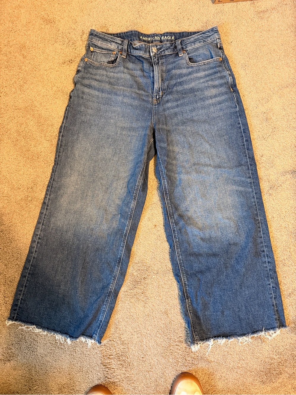 American Eagle Super High Rise Baggy Wide Leg Jeans | Size 14 Short